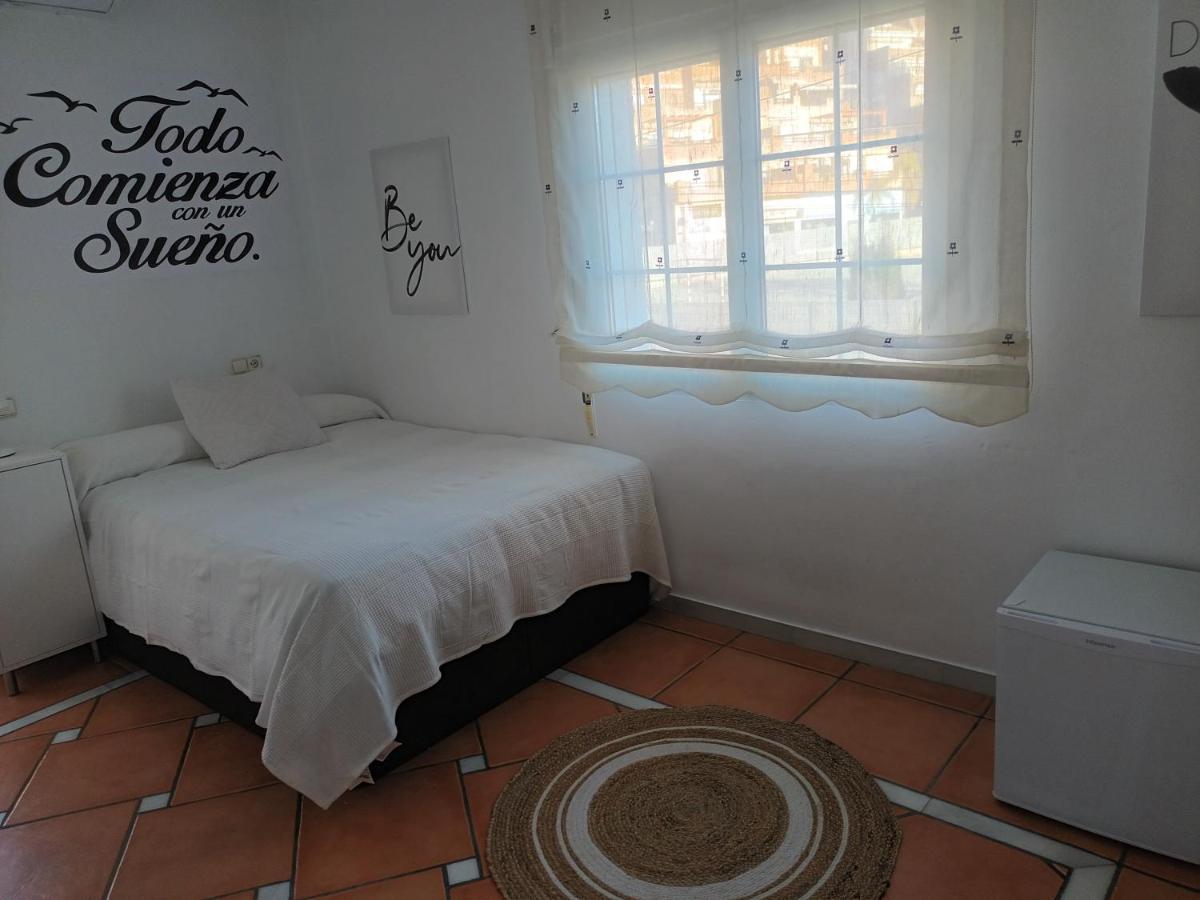 Habitaciones En Casa Centrica Con Piscina Almunecar Luaran gambar