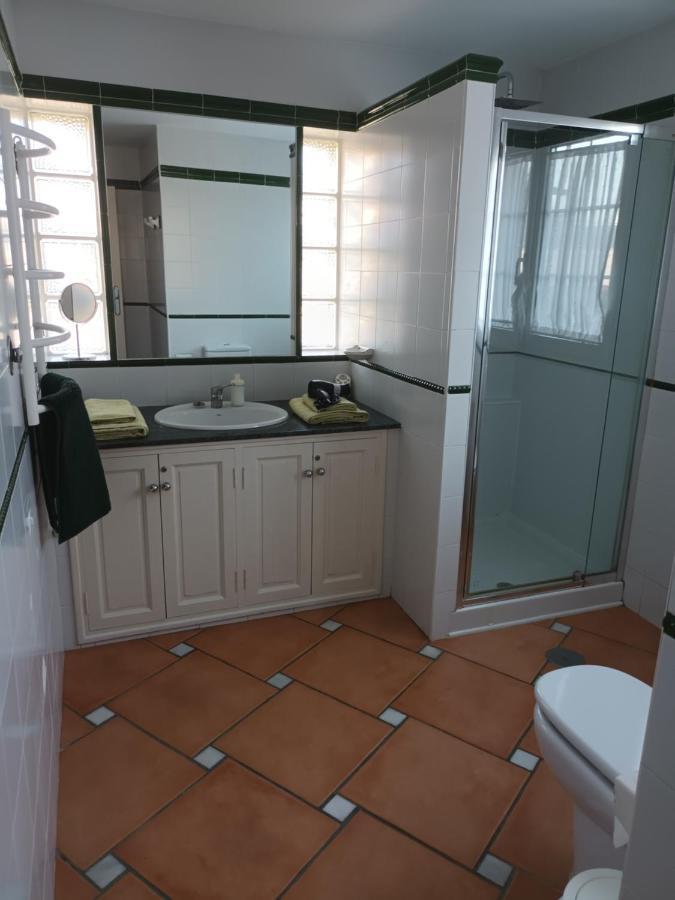 Habitaciones En Casa Centrica Con Piscina Almunecar Luaran gambar