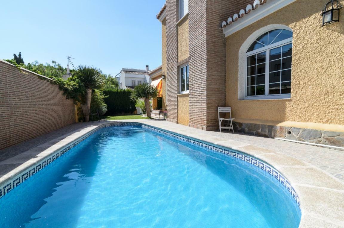 Habitaciones En Casa Centrica Con Piscina Almunecar Luaran gambar